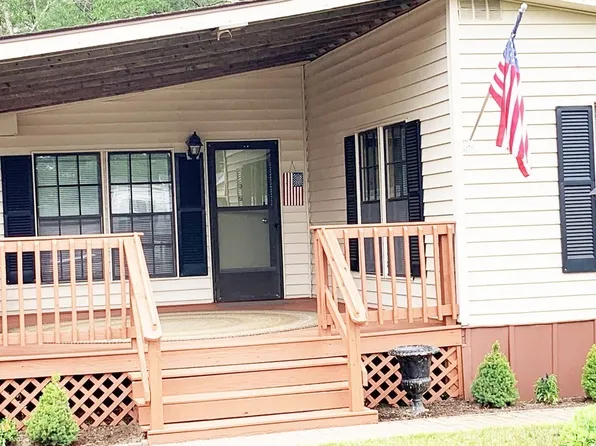 33 Washington Park, Carver, MA 02330