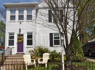 16 Pleasant St, Medfield, MA 02052