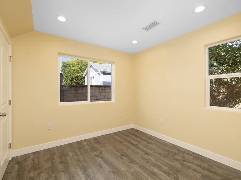 15631 Alwood St — Photo 5