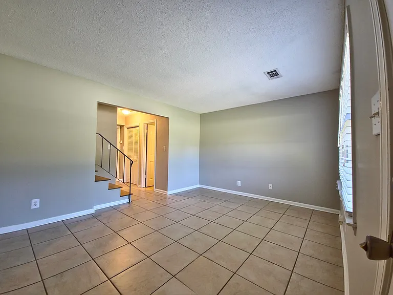 1001 Morningside Dr #A — Photo 8