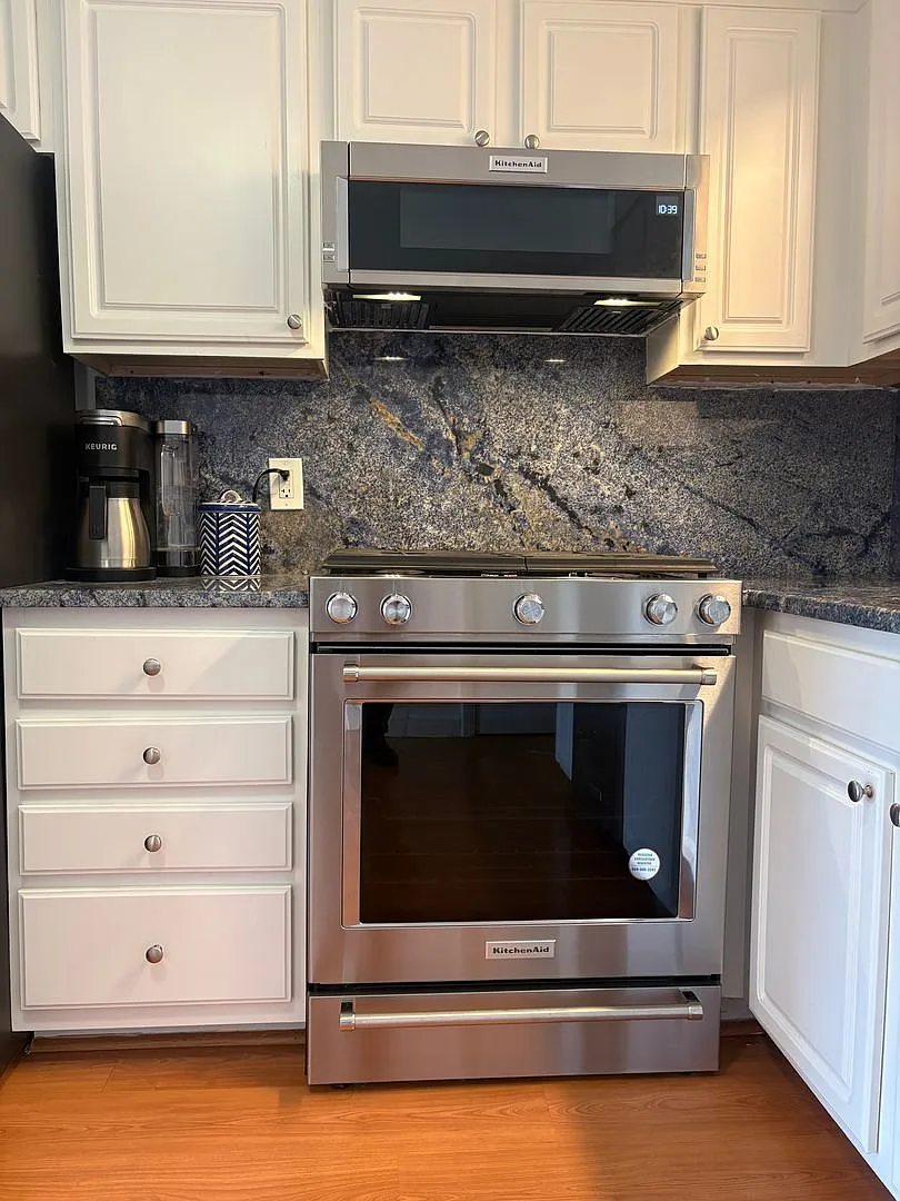 Building Photo - 86 Beacon St #5