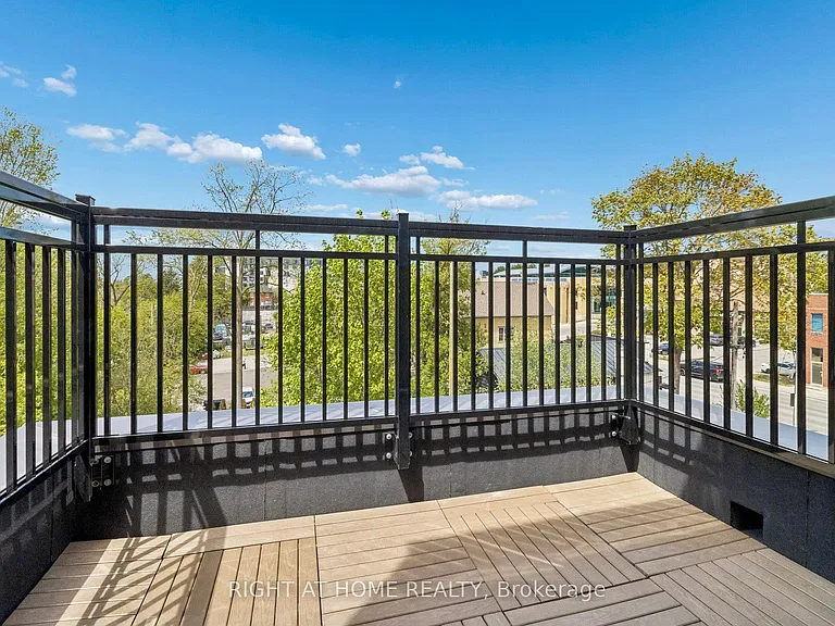 15100 Yonge St #206 — Photo 36