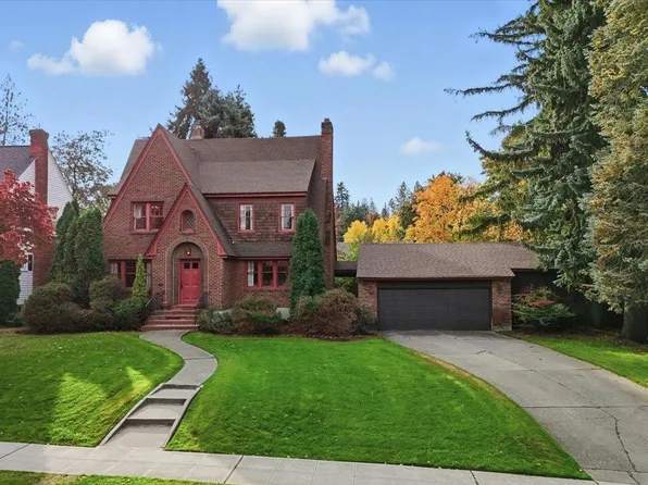 1016 E Overbluff Rd, Spokane, WA 99203