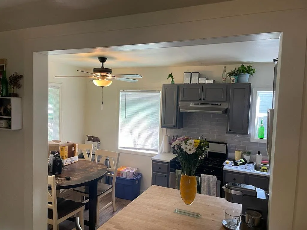 2 bed, 784 sqft, $1,800 — Photo 4