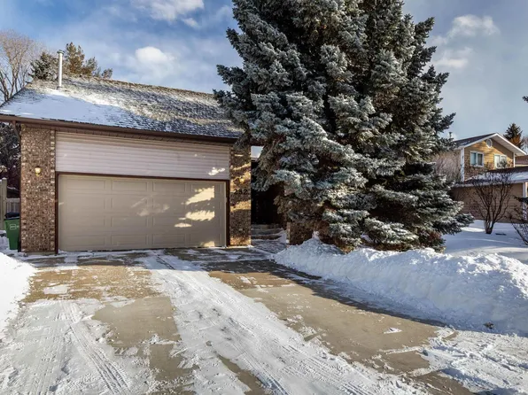 232 Gariepy Cres NW, Edmonton, AB T6M 1A2
