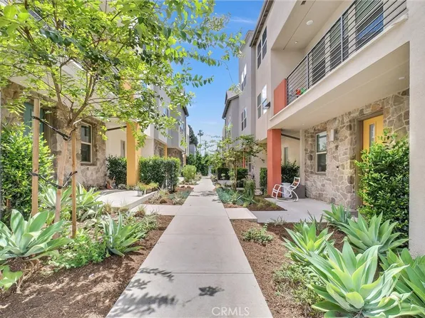 238 Scratch Rd, Covina, CA 91722