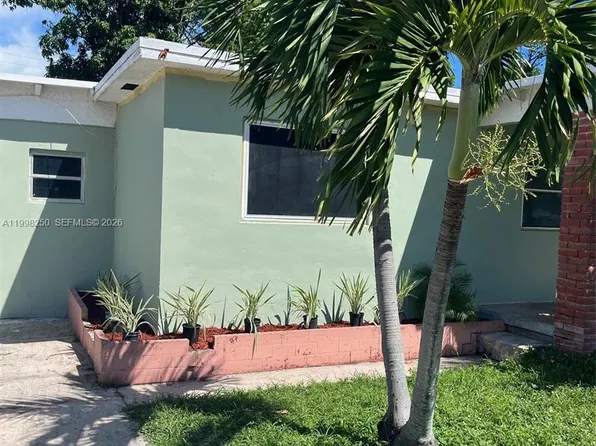 538 W 1st St, Riviera Beach, FL 33404