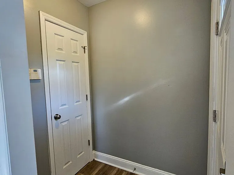 1301 Ray Ave — Photo 2