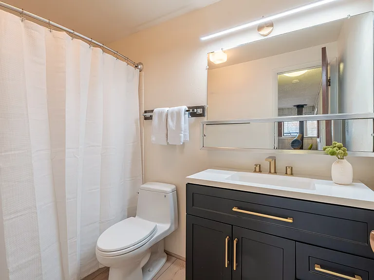 700 S Monarch St #207 — Photo 10