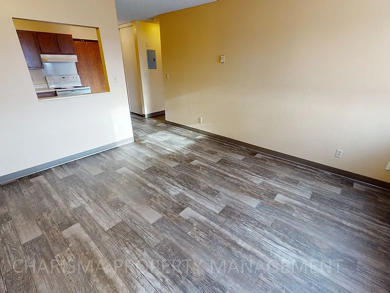 Missouri View Apartments — Photo 29