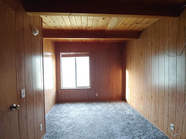 17309 Squirrel Ct — Photo 13