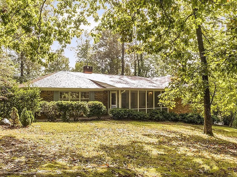 1st image of 3967 Woodcrest Cir NW