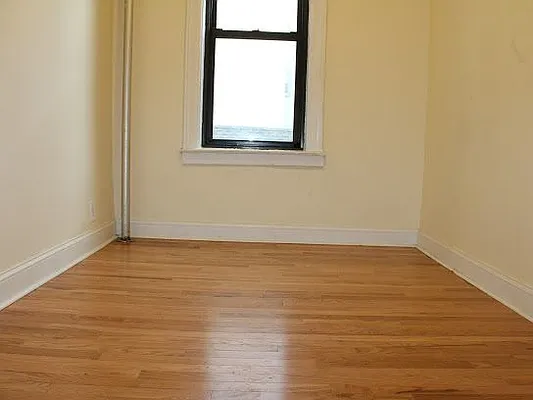 Rented by Zuz Realty | media 14