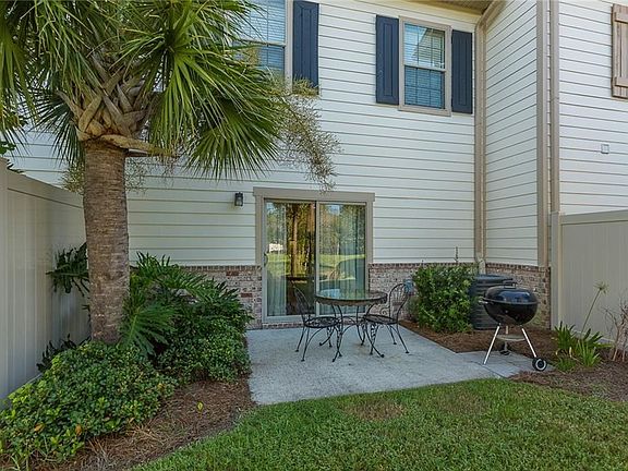 3rd image of 1203 Reserve Ln