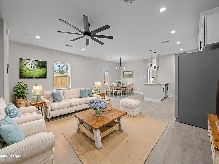 929 Green Meadow Ln #B — Photo 26