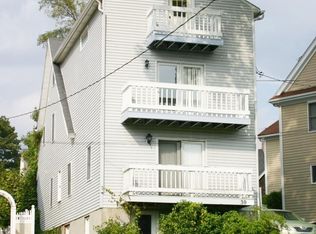 30 Woodland Dr #2, Greenwich, CT 06830