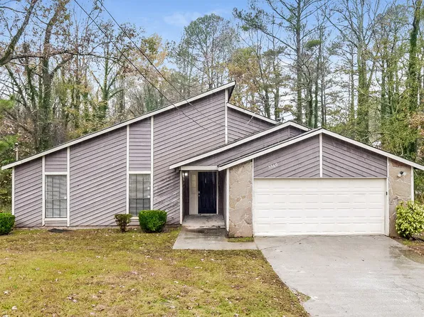 5360 Biffle Ln, Stone Mountain, GA 30088