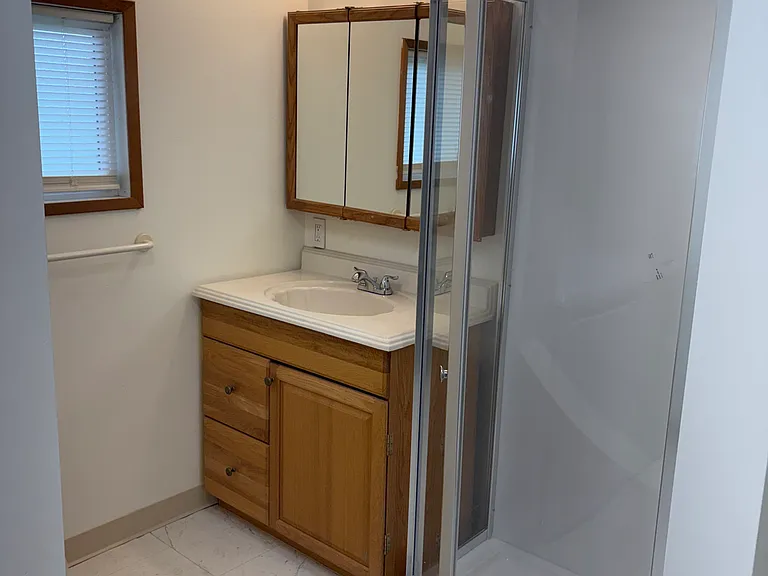 713 N Main St — Photo 14