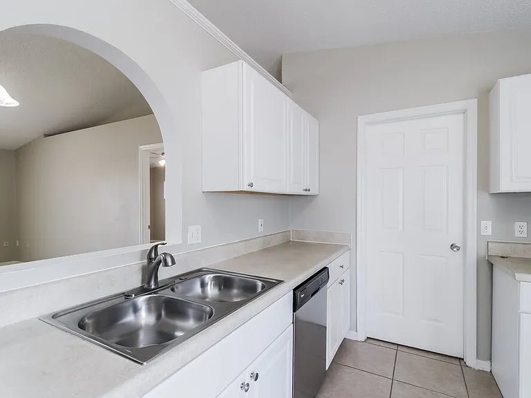 4313 Iveyglen Ave — Photo 7