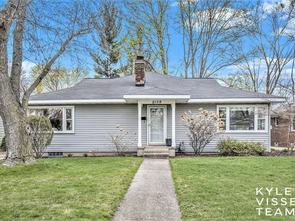 2139 Anderson Dr SE, East Grand Rapids, MI 49506