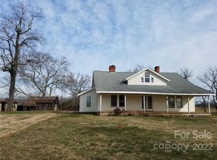 8215 S State Highway 9, Columbus, NC 28722