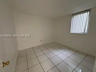 10090 NW 80th Ct — Photo 2