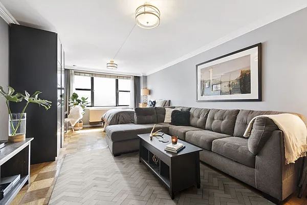 Sold by Compass | media 5