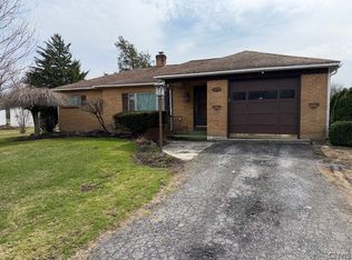 2092 W Genesee Street Rd, Auburn, NY 13021