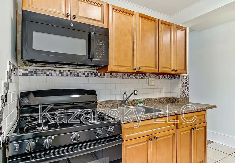 4515 N Marvine St #1 — Photo 6