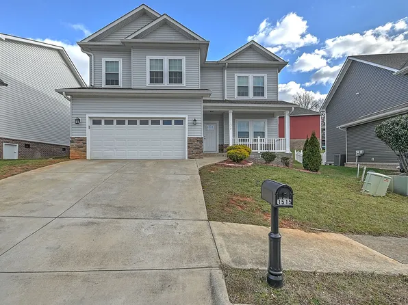 1515 Polo Fields Pl, Kingsport, TN 37663