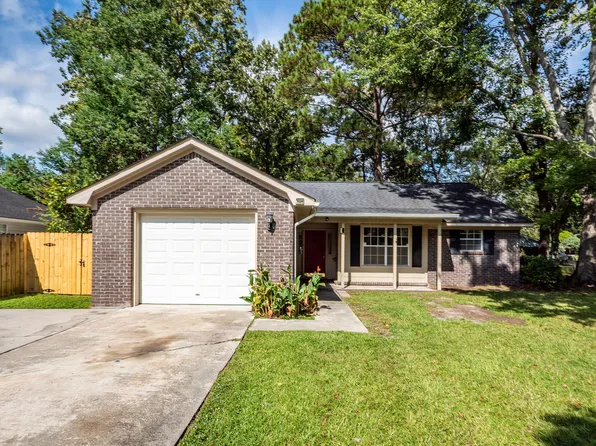 96 Four Iron Ct, Summerville, SC 29483
