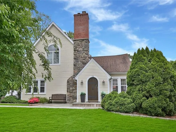 72 Westchester Avenue, Thornwood, NY 10594