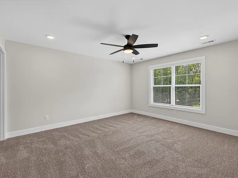 1088 Old Clarksville Pike #B — Photo 22