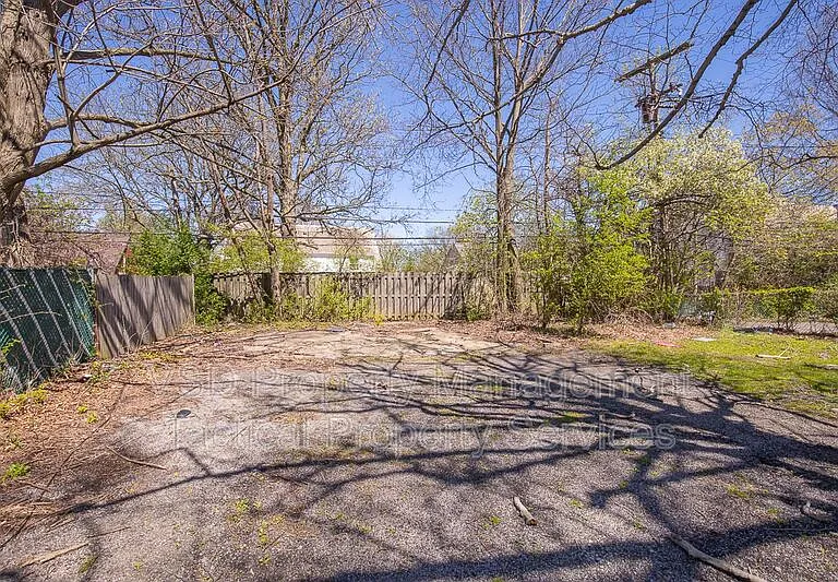 14717 Milverton Rd #UP — Photo 4
