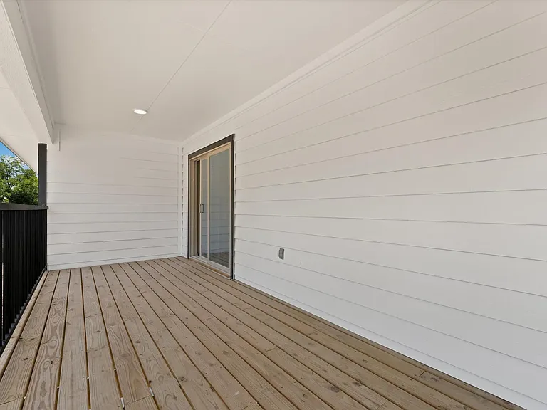 317 Mill St #102 — Photo 16
