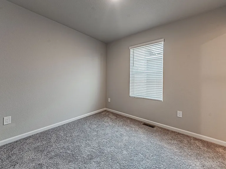 10653 Columbine St — Photo 13