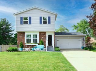 106 Topsfield Farm Cir, Englewood, OH