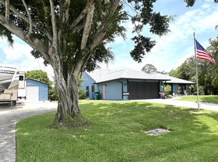 365 Periwinkle Dr, Sebastian, FL 32958