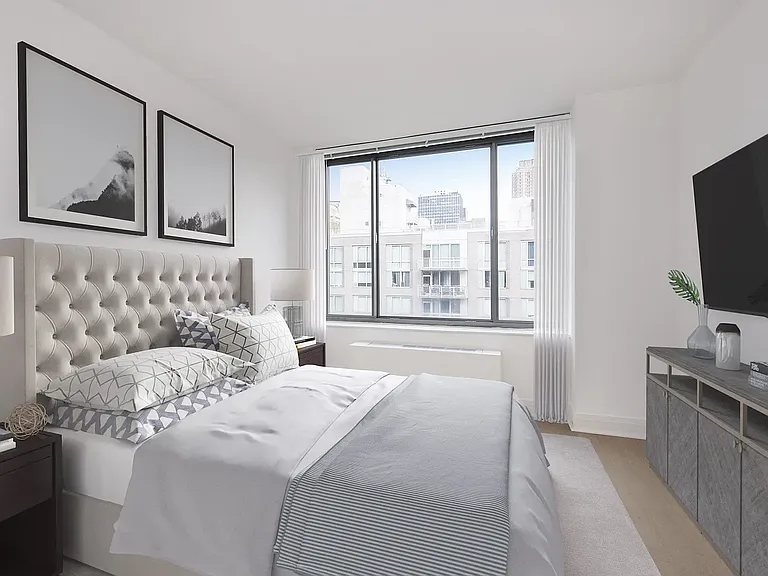 222 E 34th St #2425 — Photo 9