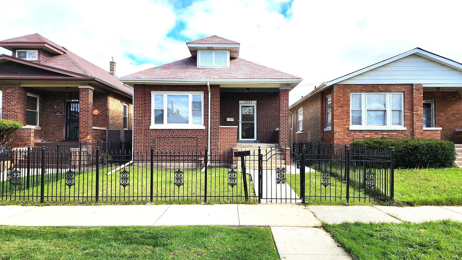 1527 N Waller Ave photo 1