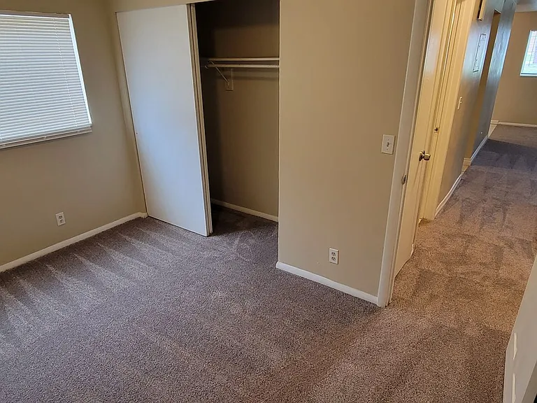 4642 S Arlington Park Dr — Photo 11