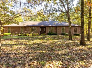 11915 Forest Lake Dr, Rolla, MO 65401