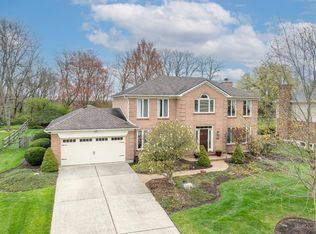 8535 Meadow Bluff Ct, Cincinnati, OH 45249