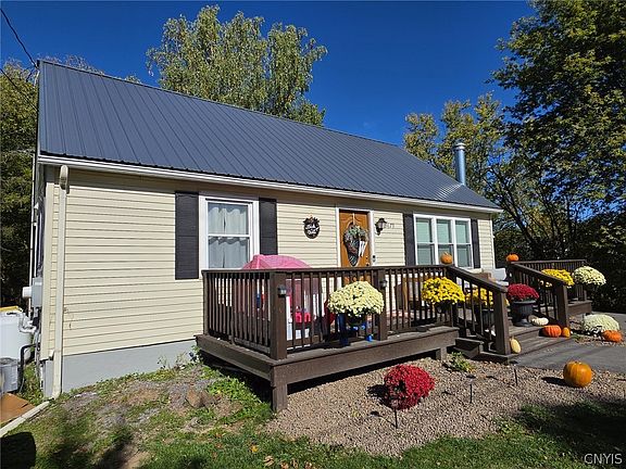 2nd image of 3679 Brutus Rd