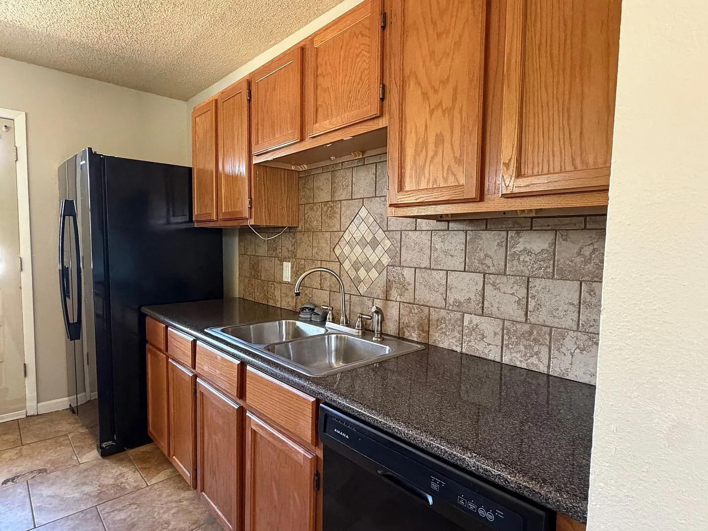 5305 NW Ash- Hot new listing! — Photo 2