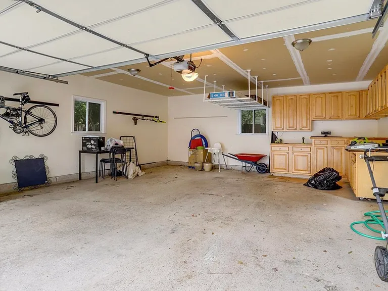 615 N George Mason Dr — Photo 17