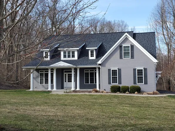 9466 Fox Run, Berrien Center, MI 49102