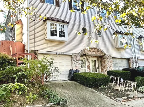 383 E Gorgas Ln, Philadelphia, PA 19119
