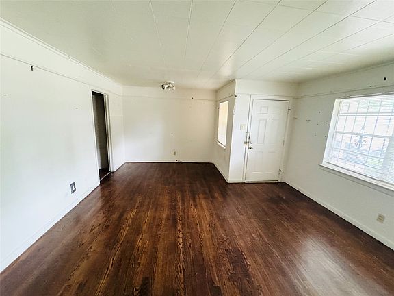 3rd image of 10568 Ferguson Rd