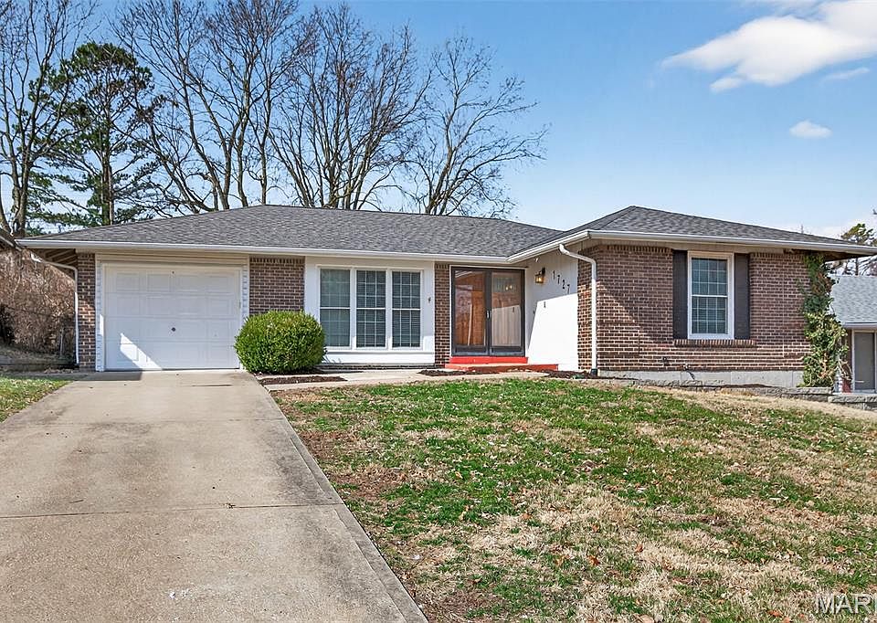 1727 Schulte Hill Dr, Maryland Heights, MO 63043 | Zillow